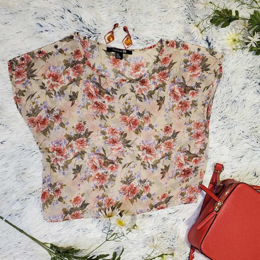 Forever 21 Floral Chiffon Top